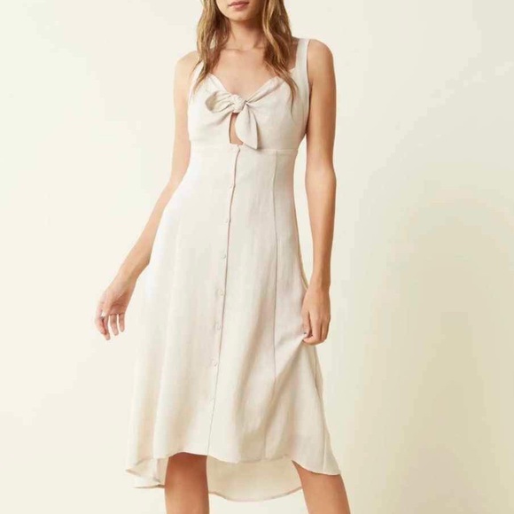 Astr Dresses & Skirts - ASTR The Label oatmeal tie front dress size small